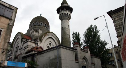 Cel mai faimos covor oriental poate fi văzut la moscheea din Piața Ovidiu - 6d9aa24e4e1bd900a7125cf8b97299c5.jpg