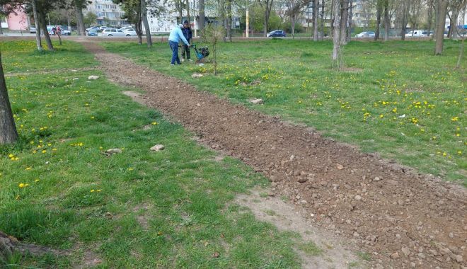 Curățenie de primăvară în cartierele din Constanţa - 7-1649862034.jpg