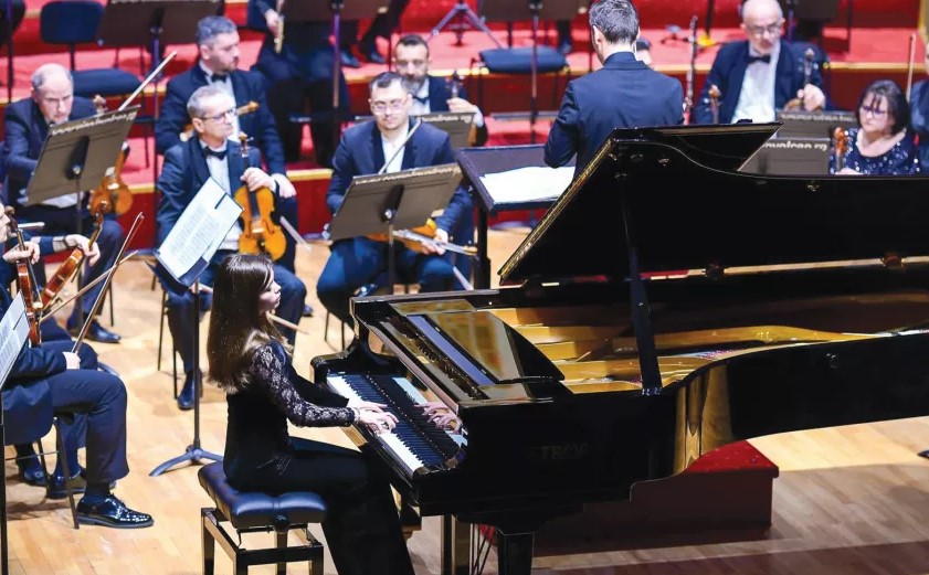 7 ani de acasă - De la copilul timid, la studenta de la Haga! Irisa Filip, admisă la Royal Conservatoire