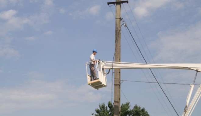 Lucrări ENEL/ Vezi unde este oprit curentul electric astăzi - 700226d13b56ab5f2f0330a17a7ee485-1348468694.jpg