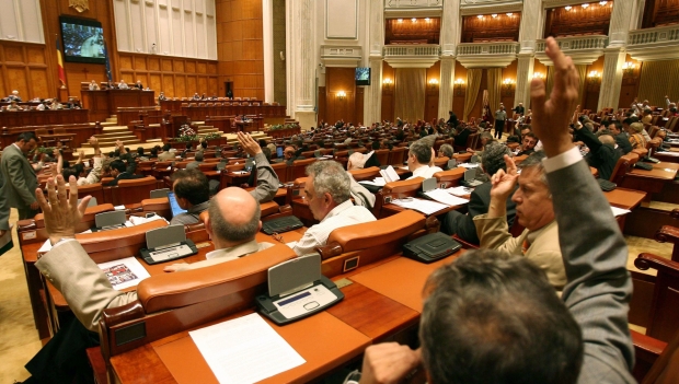 Proiectul privind alegerea primarilor în două tururi, respins de Comisiile Camerei Deputaților - 702298kk9swaofbfhqkkn23wkn0rmryr-1553030441.jpg