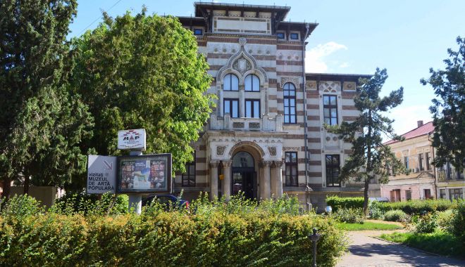 O nouă expoziție la Muzeul de Artă! - 702650401-1557821644.jpg