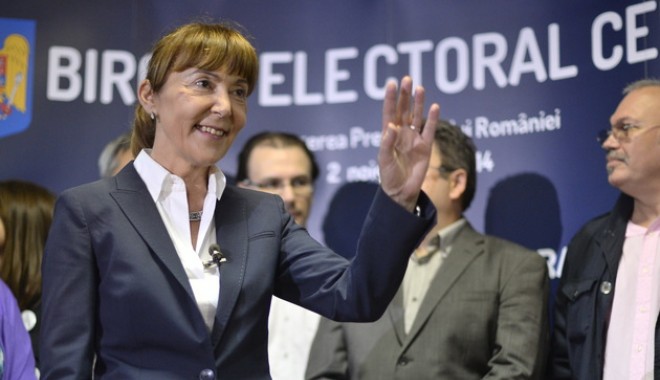 Candidaturile lui Ponta și Macovei, CONTESTATE la Curtea Constituțională - 7032176mediafaxfotooctavganea-1411382887.jpg