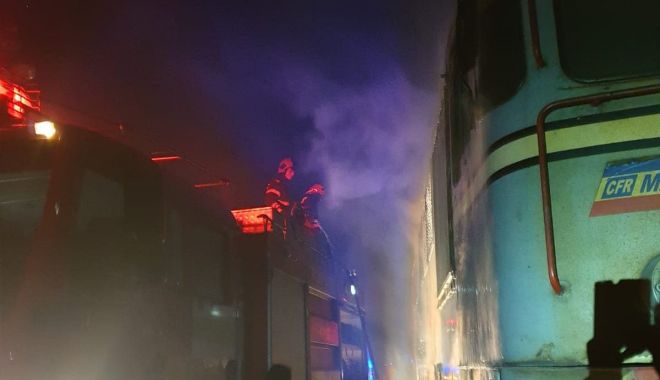 Cauza INCENDIULUI care a distrus o locomotivă, în zona industrială a Constanței - 71954142247522824608042090488492-1570695147.jpg