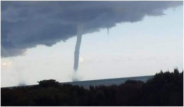 Doi morți și 9 răniți în Italia, după ce o tornadă a luat pe sus mai multe mașini - 726345-1631352025.jpg