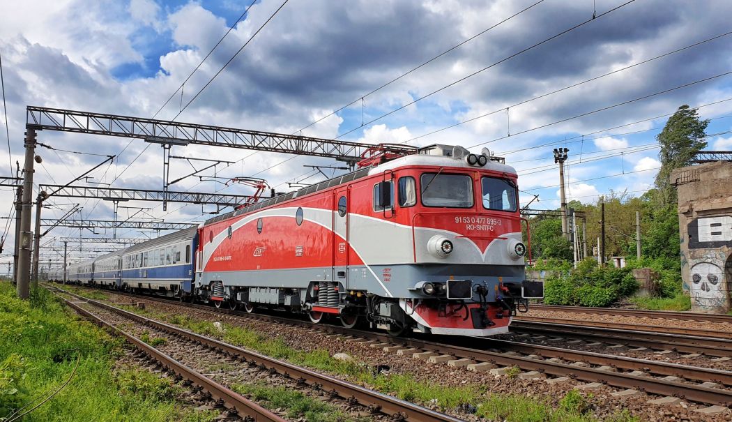 Fum la o locomotivă, în drum spre Constanța - 72713375251095236579963980839712-1720695008.jpg