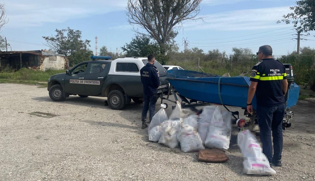 Pescarii de weekend verificați de polițiștii de frontieră. Peste 100 de kilograme de pește și mii de metri de plase, confiscate