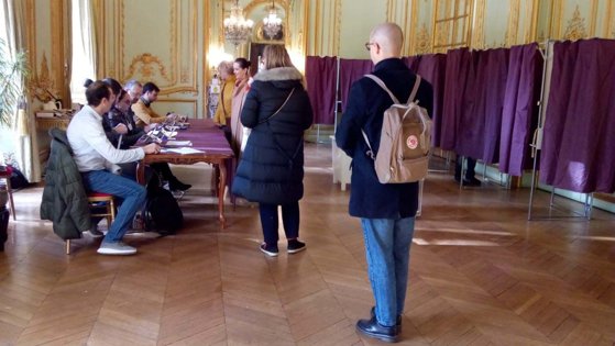 Alegeri prezidențiale. Peste 4.500 de români la urne, în diaspora - 73381162113946030626045276030302-1574423368.jpg