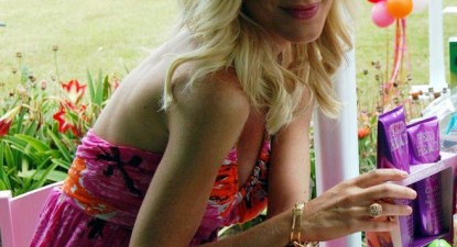 Tori Spelling se află în spital - 7454a5489d5a31dba6ee002ed99fb28a.jpg
