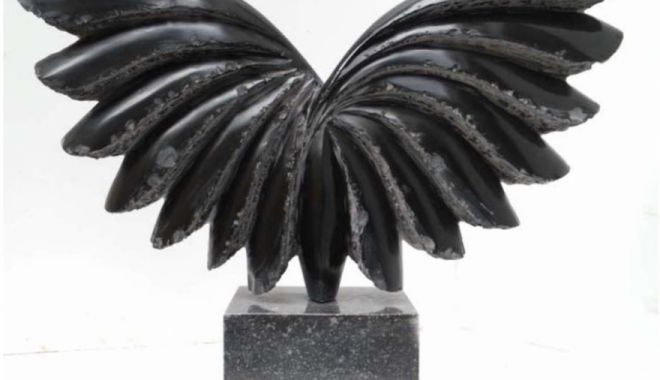 O nouă expoziție a sculptorului Marian Sava - 7494241535360878expozitiavibrati-1537272121.jpg