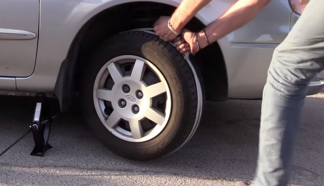 Video. Ți-a murit bateria? Iată o nouă metodă de a-ți porni mașina - 765910metodabaterie-1476255433.jpg