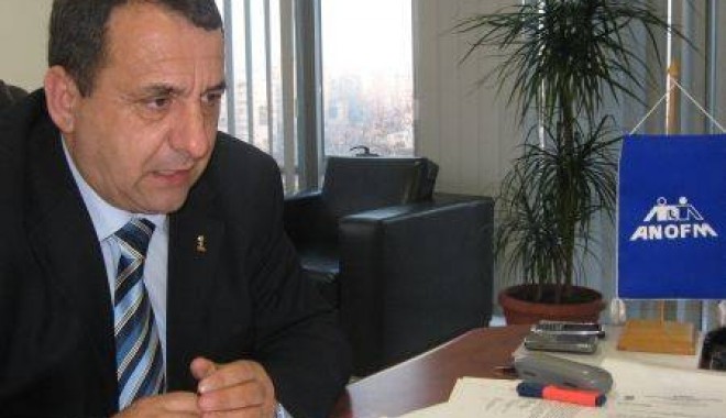 Directorul ANOFM, Silviu Bian, reținut pentru luare de mită - 76d7483e9f6f841b1322fb5e64becbb1-1318690975.jpg
