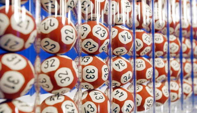 LOTO. Care sunt numerele norocoase la tragerile de astăzi - 7768446004desboulesdelotoutilise-1490301311.jpg