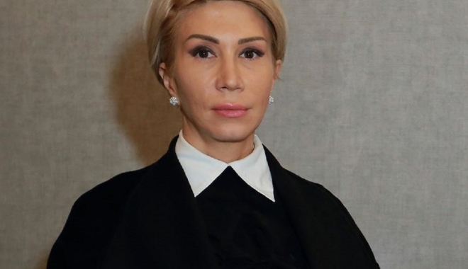 Raluca Turcan: 