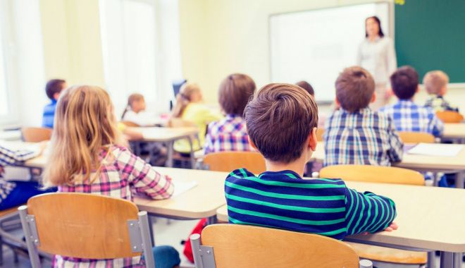 Sute de părinți s-au opus măsurării și cântăririi copiilor la școală. „Au spus că nu vor ca UE să facă statistici pe baza copiilor lor”