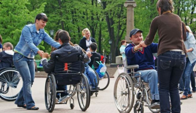 MMSS: Numărul total de persoane cu dizabilităţi era, la finele lunii martie, de 886.950 persoane