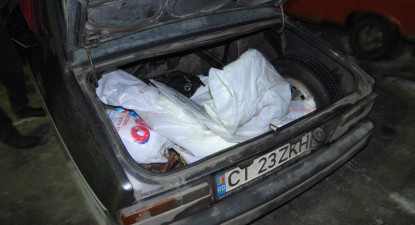 Patru bărbați prinși când furau 1,5 tone de cocs și uree din Portul Constanța - 78cfa992669c356f281d2b44226b7be0.jpg