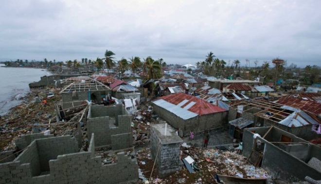 Uraganul Matthew face ravagii. 1.000 de morți în Haiti! A apărut și HOLERA - 79118103x2700x467-1476080722.jpg