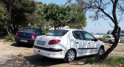Parcare cu plată, prin pârloage și tufișuri, între cele două Eforii (galerie foto) - 797188ee3a7ea183a8c844f526c214b4.jpg