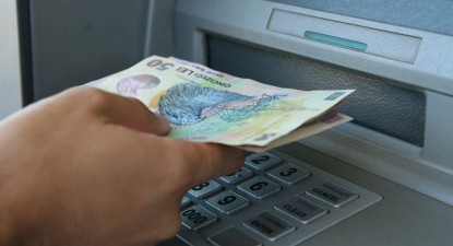 A negat că a furat bani dintr-un bancomat din Eforie Sud - 7a4797b89a94056b3b6a5c52e67465f9.jpg