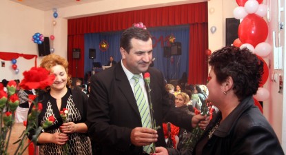 Petrecere pe cinste de Ziua Femeii, în comuna Peștera - 7ac68a046264d9ccf8706f9d026b05cb.jpg
