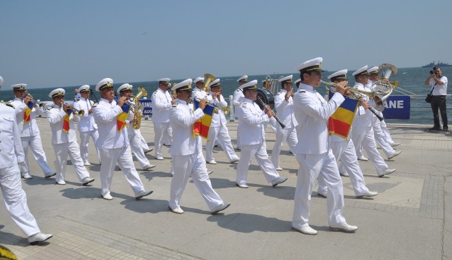 SĂPTĂMÂNA MĂRII / Iată unde va concerta fanfara Forțelor Navale - 7augustconcertefanfaraziuamarine-1407413959.jpg