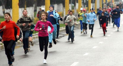 Aleargă pentru tine, pentru sănătatea ta, la Crosul 1 Decembrie! - 7b5fb650c7bca123d83dd9cf7f7f9bca.jpg