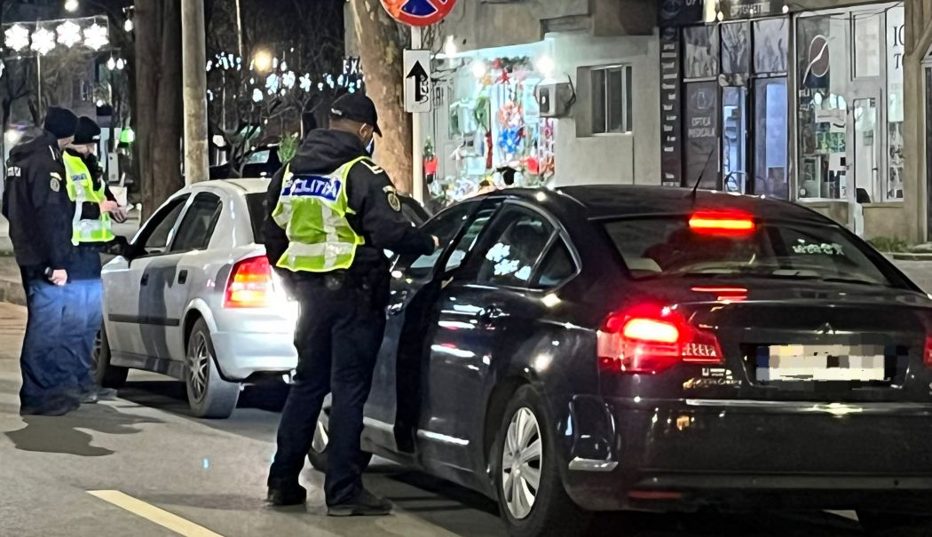 Razie pe străzile din Mangalia. Polițiștii împreună cu jandarmii au aplicat amenzi în valoare de 9.000 lei