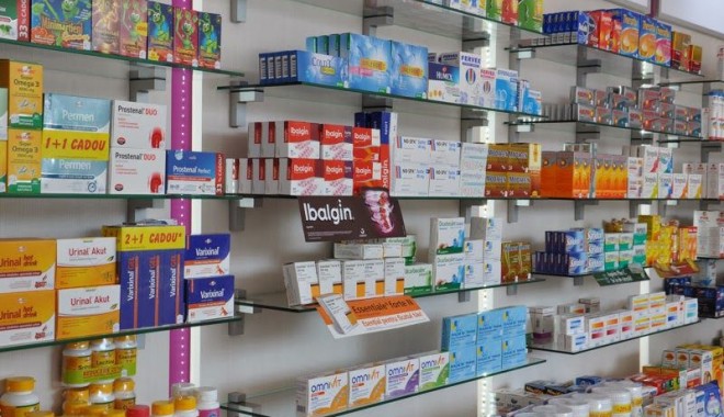 O farmacie din Năvodari, ținta hoților - 7ianuarienavodarifarmaciefurt-1389100846.jpg