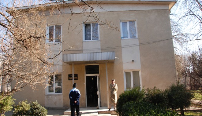 Medicii de la Spitalul TBC din Palazu Mare își fac reclamă - 7iulietbcpublicitate-1310045458.jpg