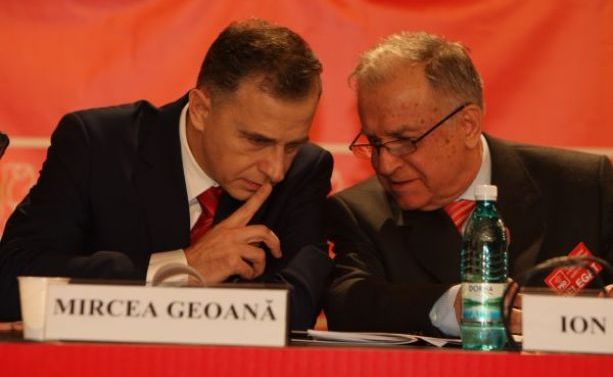 Mircea Geoană îl critică pe Iliescu - 8-1319189831.jpg