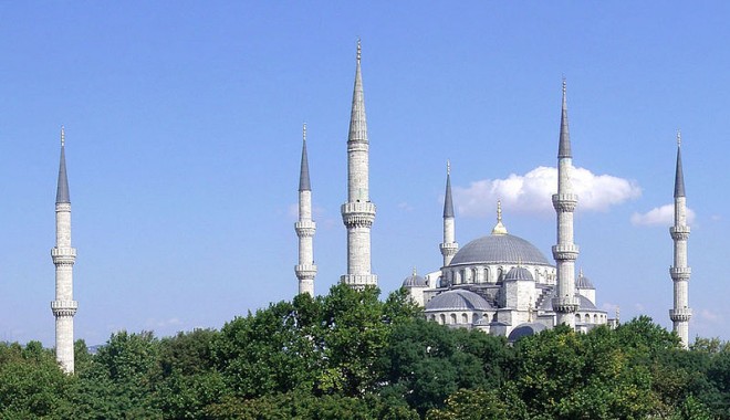 UDTR, în prag de sărbătoare - 800pxblauemoschee6minarette-1351110171.jpg