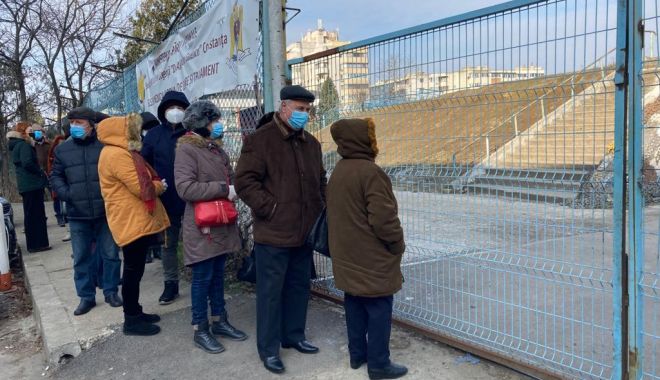 EROARE la programarea pentru vaccinare, la Constanţa. „Toţi cei programaţi vor primi mesaj pe telefon, cu adresa corectă!” - 80544e3bbec8421f8f8b7bc3eb19e0bc-1610973380.jpg