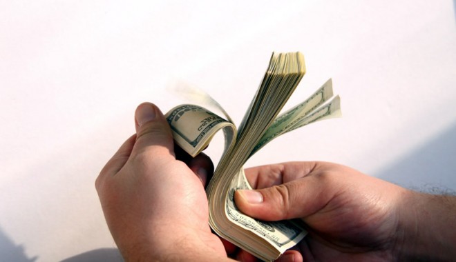 80% din cererile de creditare sunt respinse de bănci - 80lasutacerericreditare-1386089930.jpg