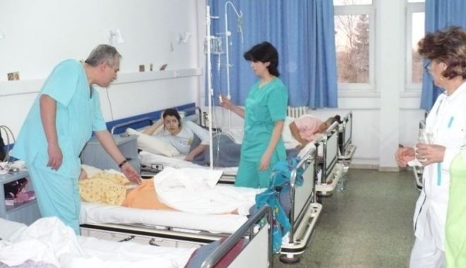 80% din salariații din Sănătate se simt înșelați de Guvern. Ce spune Sanitas - 80lasutadinsalariatiidinsanatate-1532850623.jpg