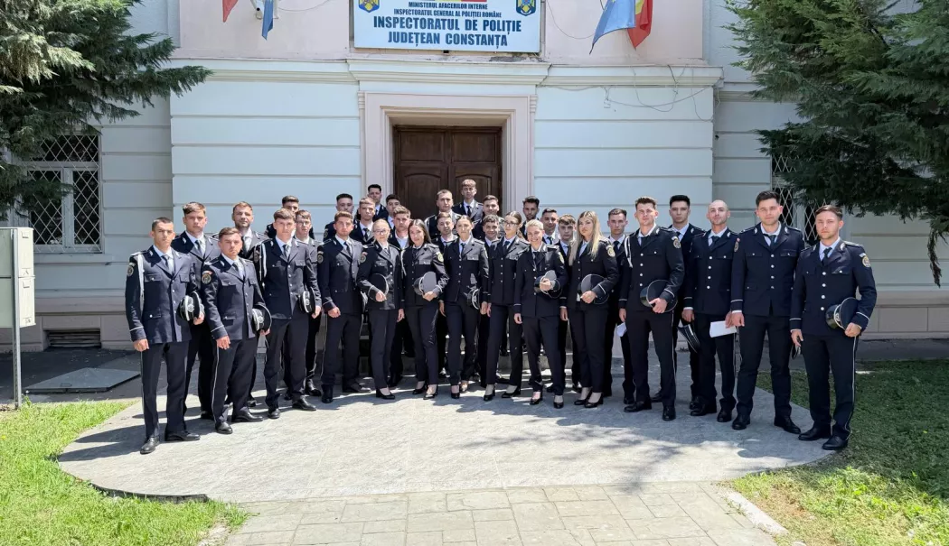 Foto - Noi forțe la IPJ Constanța. 34 de agenți de poliție încep activitatea după depunerea jurământului