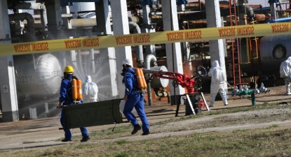 Un muncitor a murit și trei au fost răniți la Petromidia - 827d66eb378160162f0c2ab5be132d70.jpg
