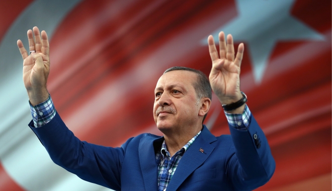 Recep Tayyip Erdogan l-a primit pe ministrul rus al Apărării - 8292016turkeyerdogan38201-1499008407.jpg