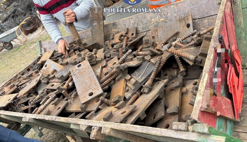 Prins în flagrant la furat de fier! Avea sute de piese de fixare a șinei de cale ferată - 835313d046664827a210e25dafbf470e-1742298139.jpg