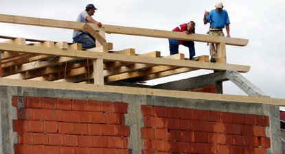 Numărul autorizațiilor de construcții a scăzut cu 20%, în 2009 - 83c448dfcf79ef47d48156a5016361a7.jpg