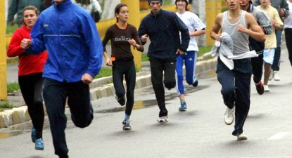 Liceul Internațional de Informatică îi invită pe constănțeni să alerge la Crosul 1 Decembrie - 84852035b3d3d82552c0ac932365915a.jpg