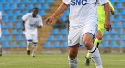 Farul este subțire în atac - 854af0d8fb475b122bf0fb768f996edb.jpg