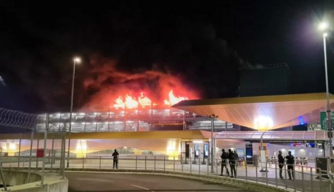 Toate zbourile suspendate la aeroportul Luton din Londra!