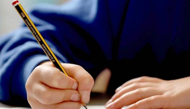 Imaginea care i-a lăsat pe profesori fără cuvinte! TEMA unui elev, VIRALĂ pe net - VEZI FOTO - 85d20e46dc6e11e3700520c-1426060841.jpg