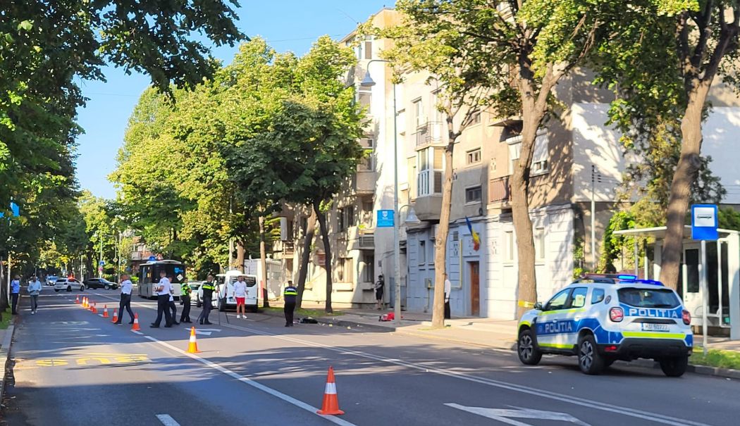 Accident mortal pe Bulevardul Ferdinand din Constanța. Șoferul autobuzului consumase substanțe interzise - 87c75dccf3a0471e86e30810248dcd98-1722752390.jpg