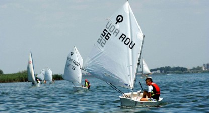 Velierii optimiști - 88227a1a686875aa865d7ecc55d440c4.jpg
