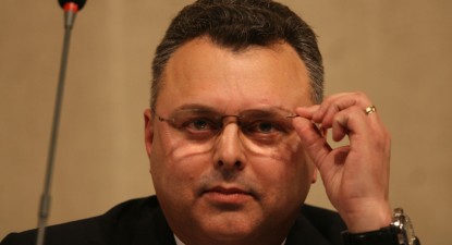 Liberalii sunt dispuși să meargă pe mâna unui pesedist la alegerile locale din 2012 - 88c684398fdcd02e0cf958f8ddb068d6.jpg