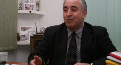 Confruntare între denunțătorul Dumitru Burcin, notărița Darie și familia lui Ionel Pilat - 8aadb02b488d727363e3877bae188b00.jpg