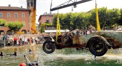 Un Bugatti scufundat într-un lac timp de peste 70 de ani, vândut la licitație cu 260.000 euro - 8ac277a50b5ee8d2d79073ec86675493.jpg