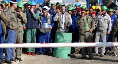 Grevă cu tobe, fluiere și vuvuzelele - 8bb3fb5ce00e8affb83f367f06dae31b.jpg